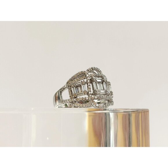 Crown Shaped Scalloped Cubic Zirconia Vintage Sterling Silver Ring - sz 8 - Picture 2 of 10